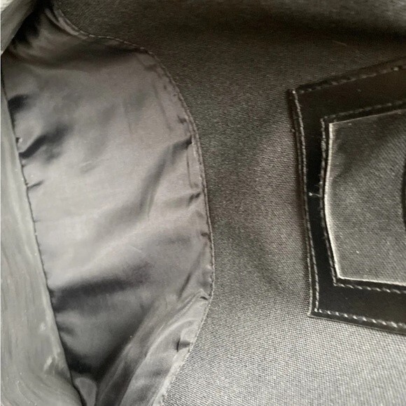 The Higher Learning Commission One Strap Shoulder Black Bag New - Picture 5 of 12